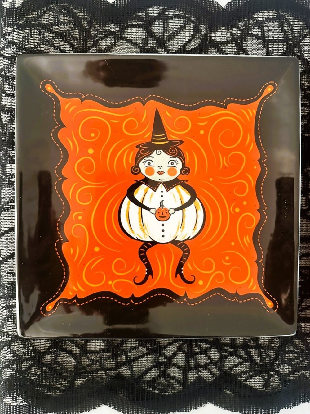 Johanna Parker Halloween Witch Pumpkin Ghost Bat Ceramic 8" Plates NEW